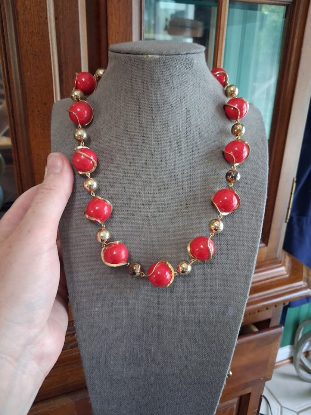 18 inch Beaded statement necklace